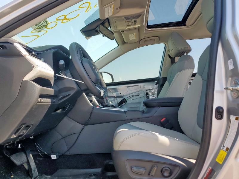 2025 TOYOTA RAV4 XLE P - JTMB6RFVXSD152099