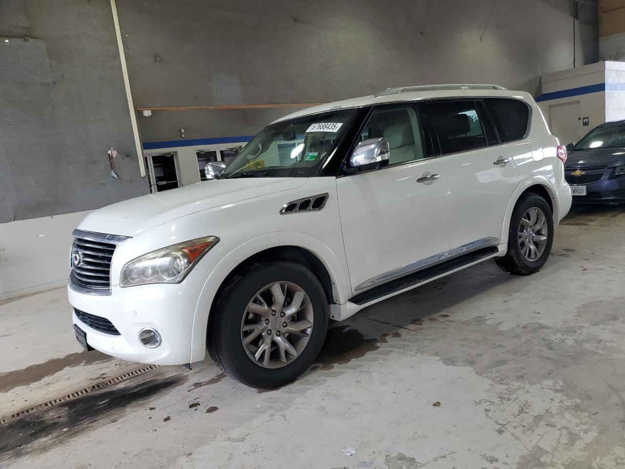 INFINITI QX56