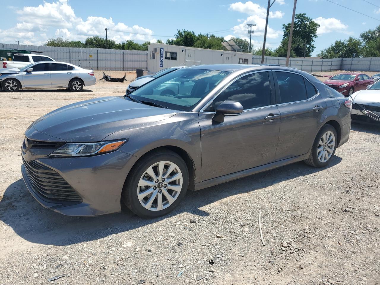 TOYOTA CAMRY LE