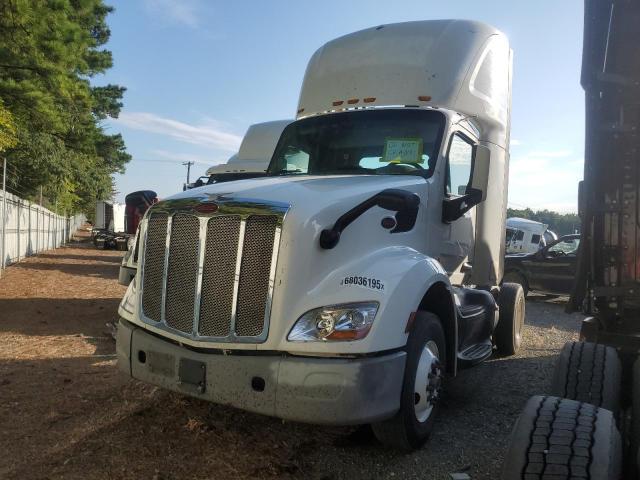 PETERBILT TRACTOR 579 2016 white tractor diesel 1XPBA48X2GD339472 photo #3