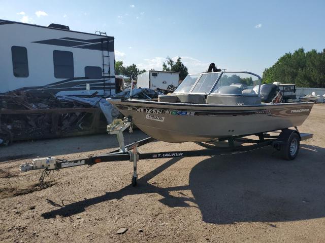 2005 TRACKER BOAT #3304938540