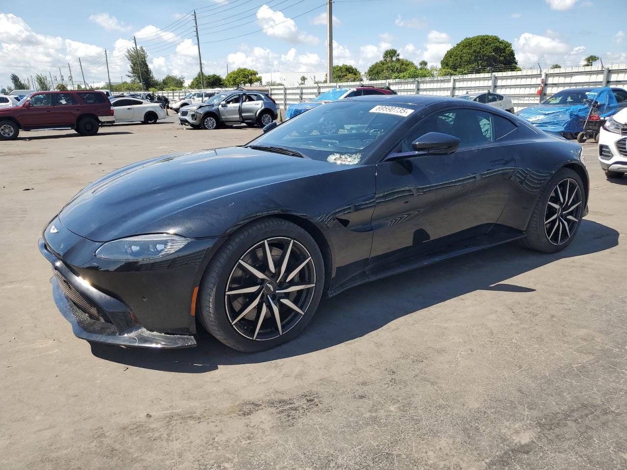 ASTON MARTIN VANTAGE
