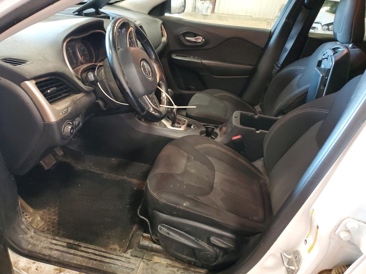 JEEP GRAND CHEROKEE LATITUDE