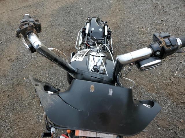 2011 HARLEY-DAVIDSON FLTRX 1HD1KHM18BB647896