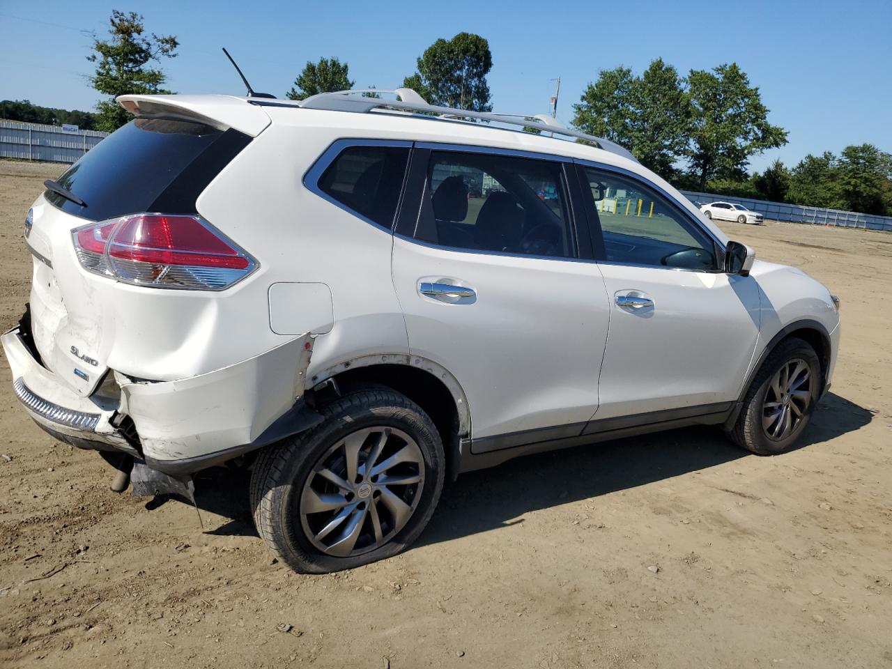 Lot #3309581551 2014 NISSAN ROGUE S