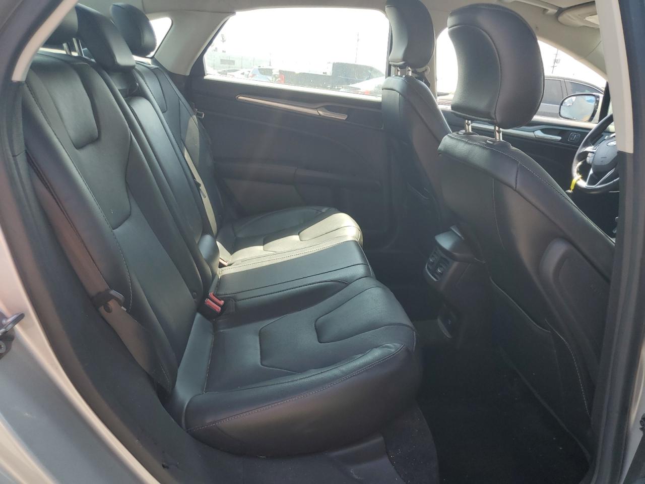 FORD FUSION TITANIUM PHEV