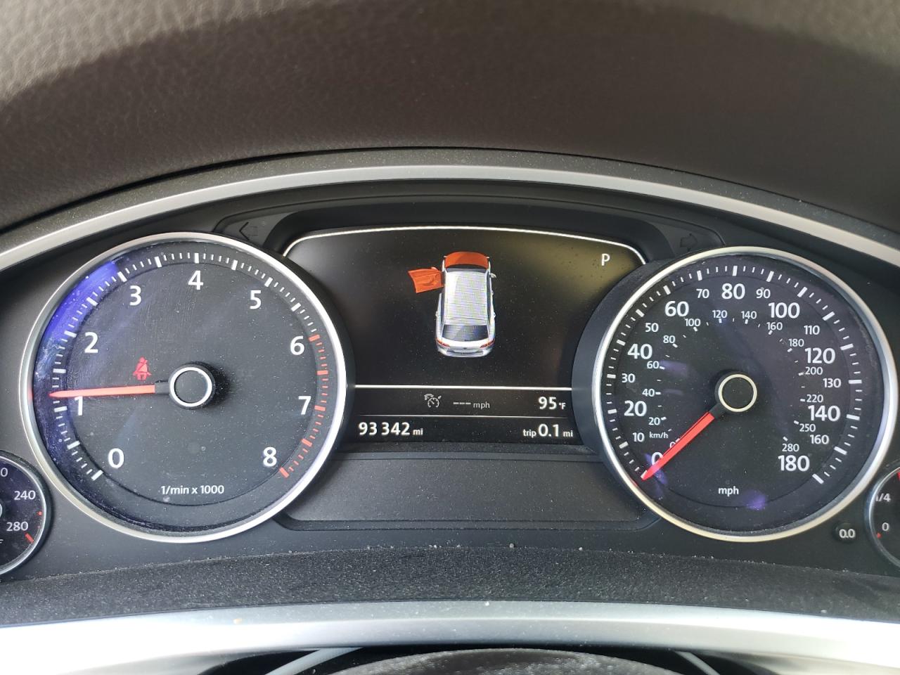 VOLKSWAGEN TOUAREG SPORT