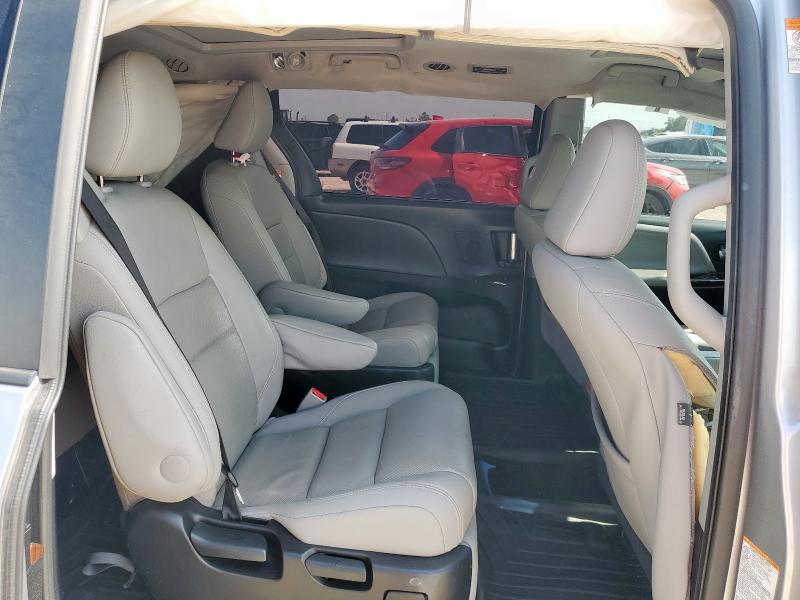 2015 TOYOTA SIENNA XLE - 5TDYK3DC6FS563675
