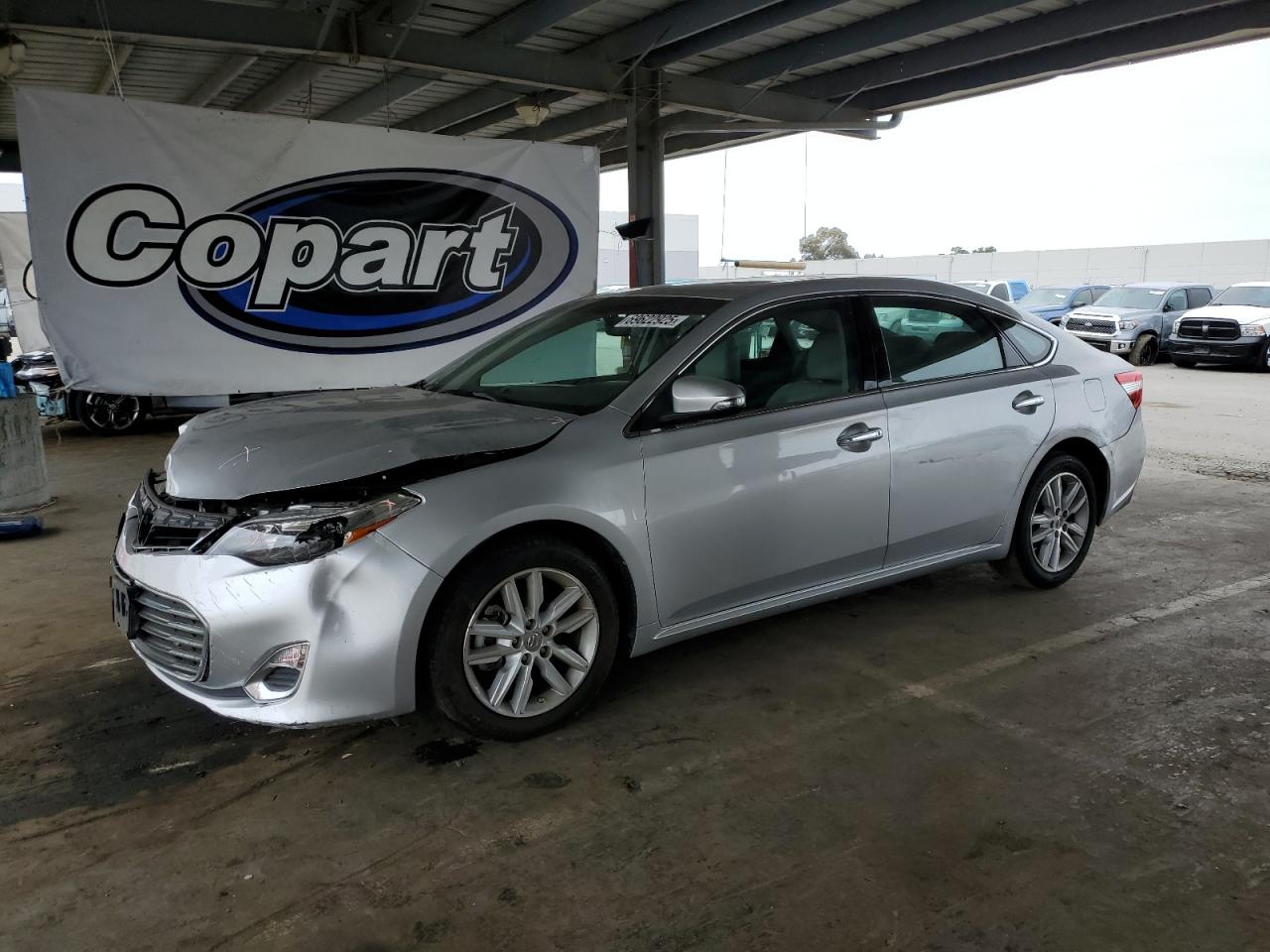 TOYOTA AVALON BASE