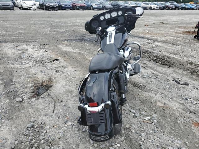 2017 HARLEY-DAVIDSON FLHX STREET GLIDE 1HD1KBC1XHB661791