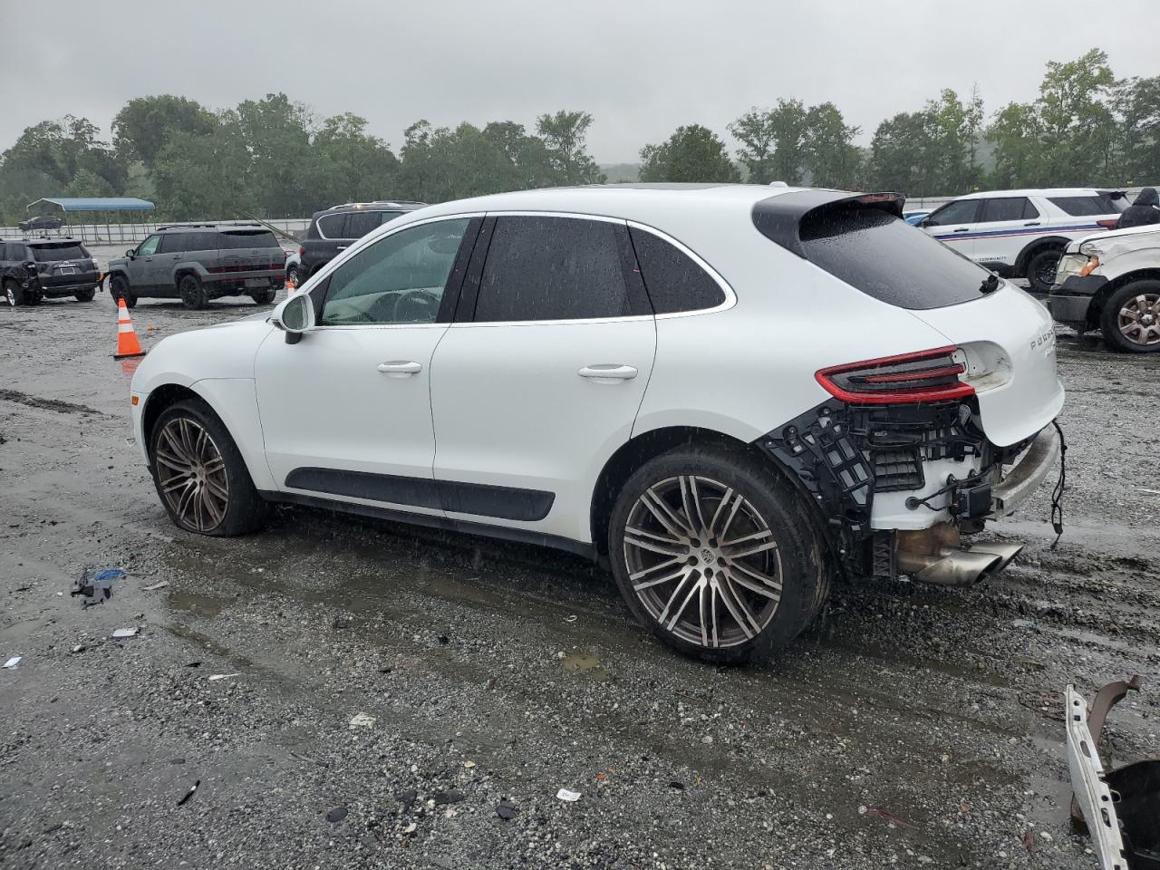 PORSCHE MACAN S