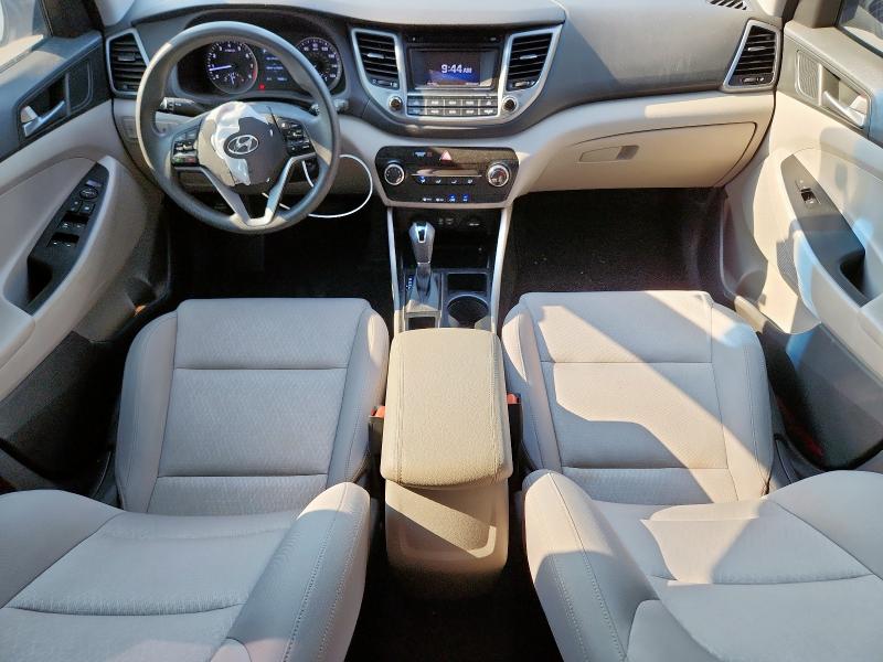 2017 HYUNDAI TUCSON SE KM8J23A48HU267436