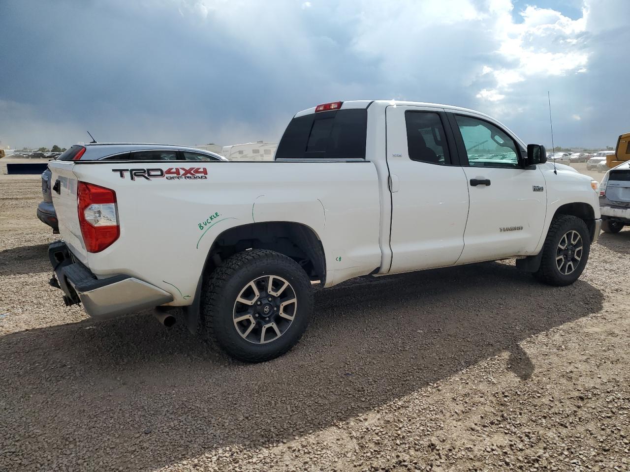 TOYOTA TUNDRA DOUBLE CAB SR