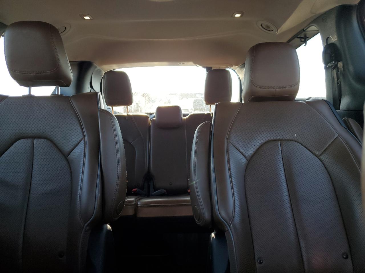 CHRYSLER PACIFICA HYBRID LIMITED