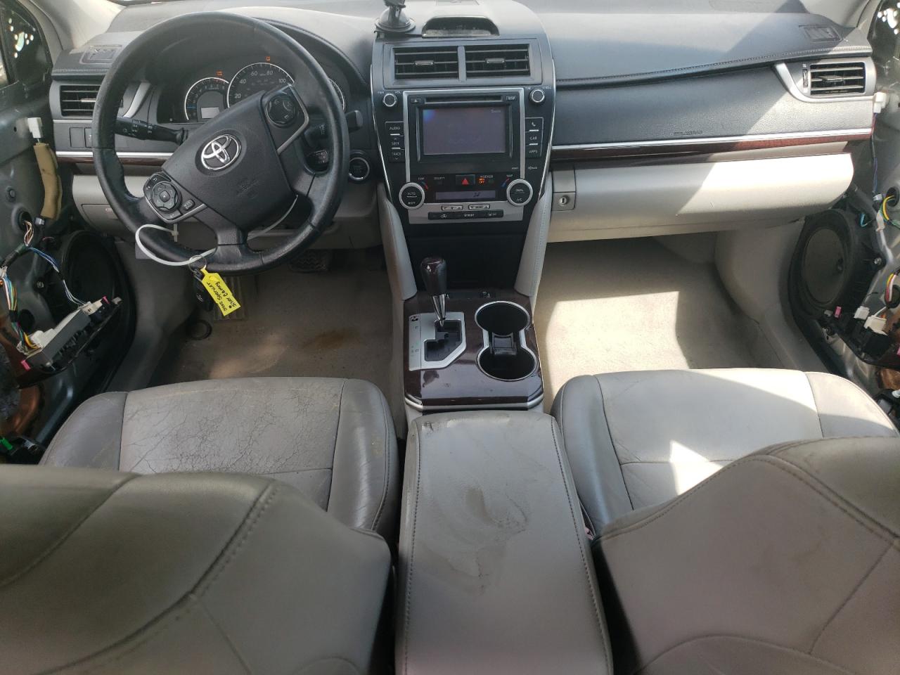 TOYOTA CAMRY SE