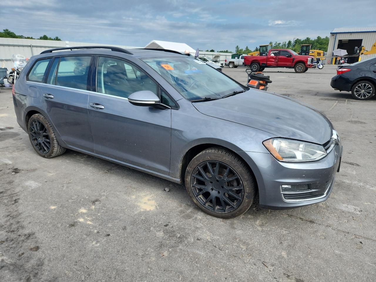 VOLKSWAGEN GOLF SPORTSVAN TDI S