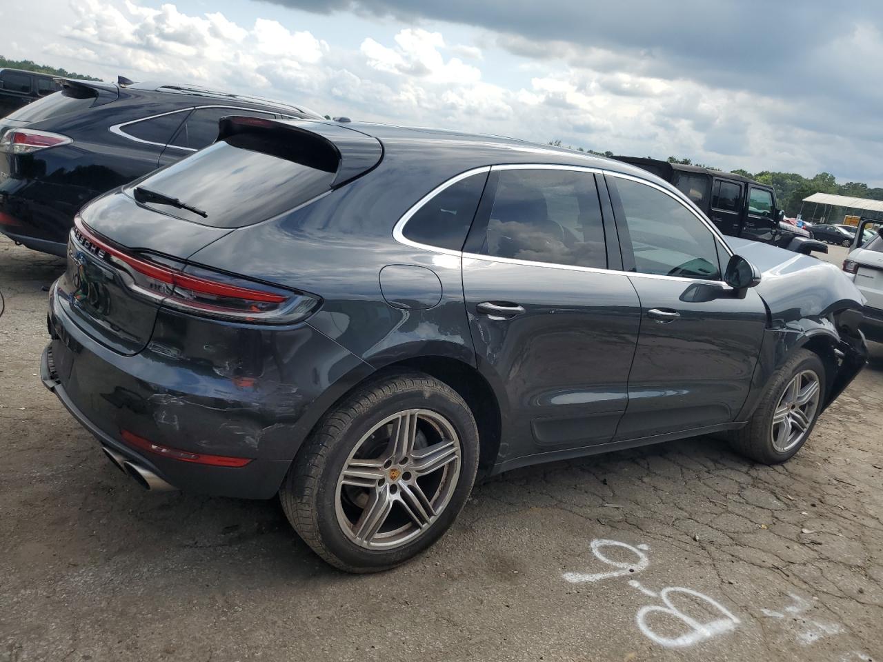 PORSCHE MACAN S