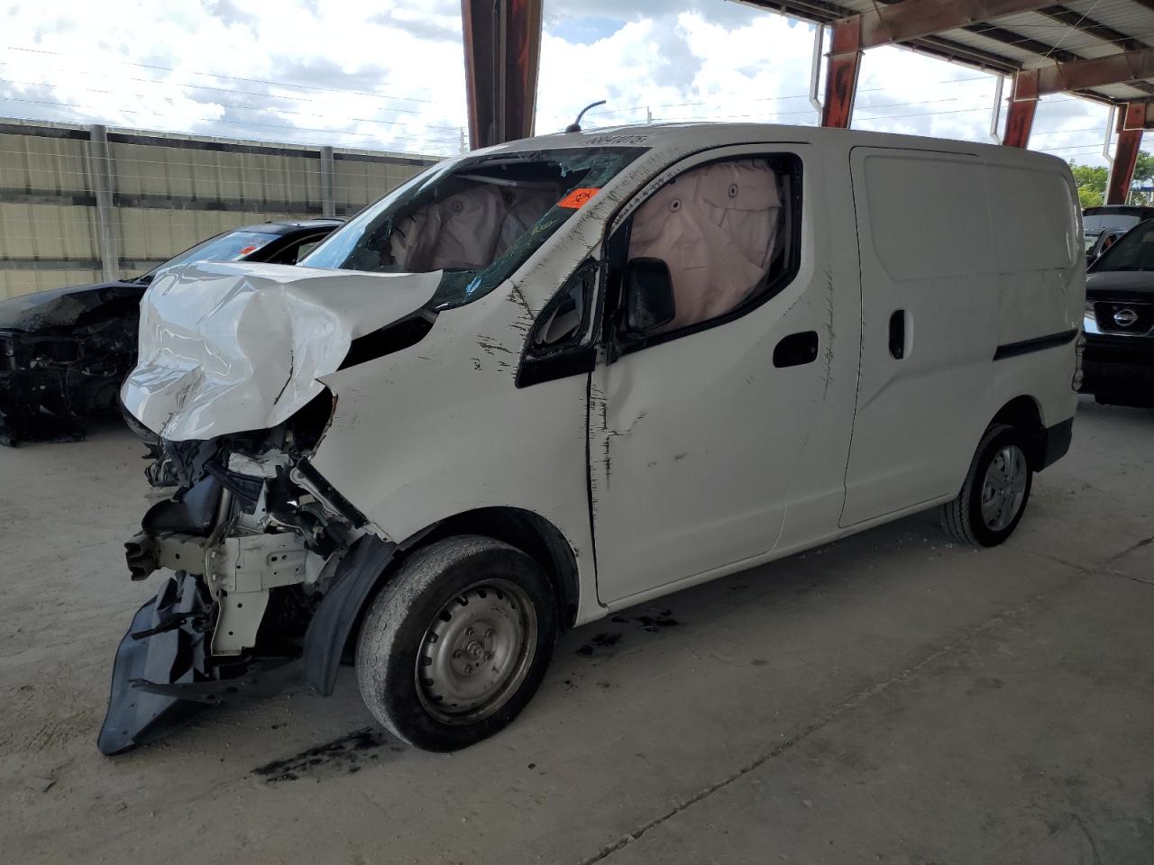 NISSAN NV200 2.5S
