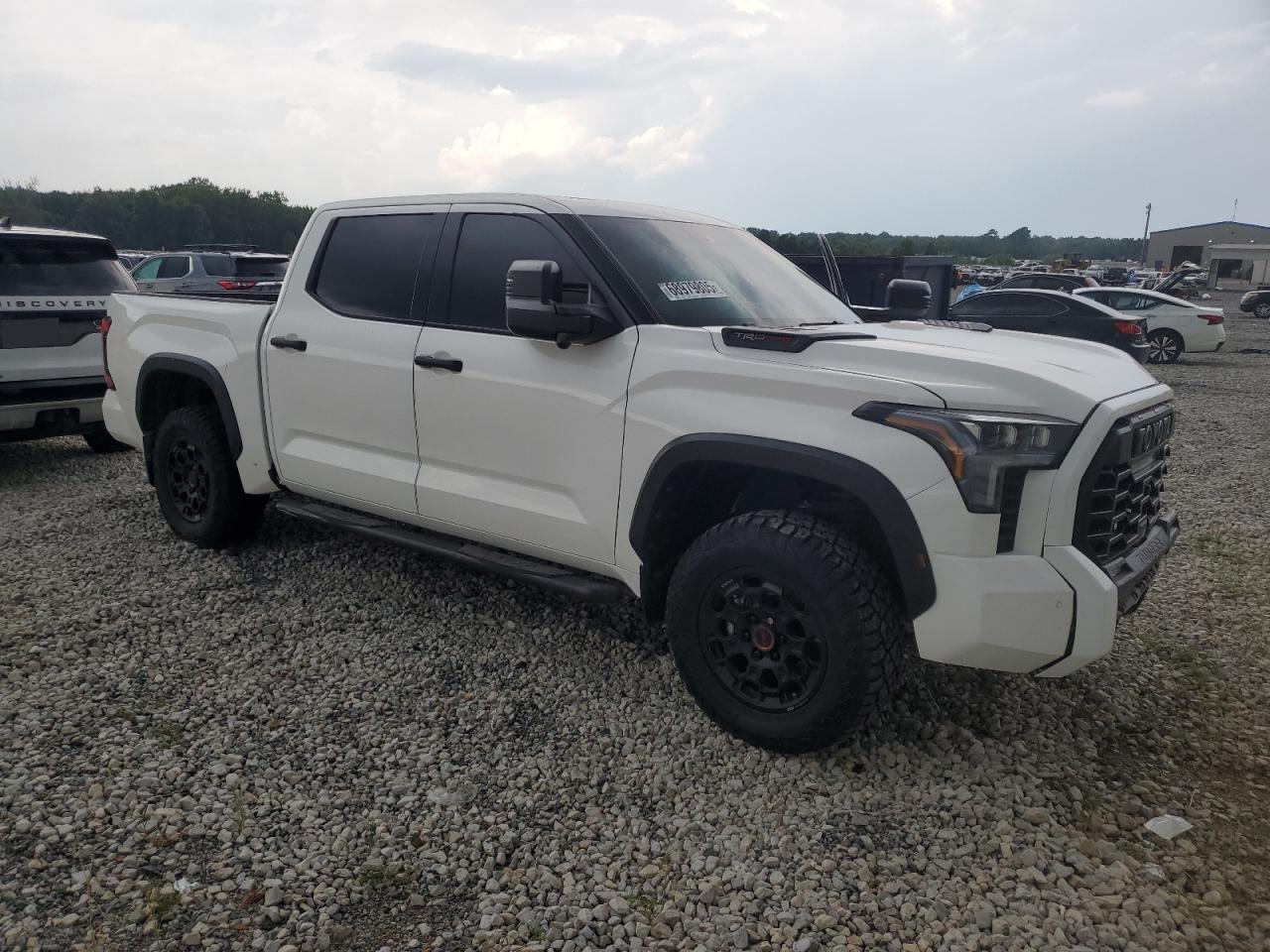 TOYOTA TUNDRA CREWMAX LIMITED