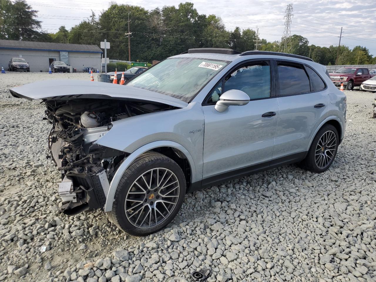 PORSCHE CAYENNE E-HYBRID