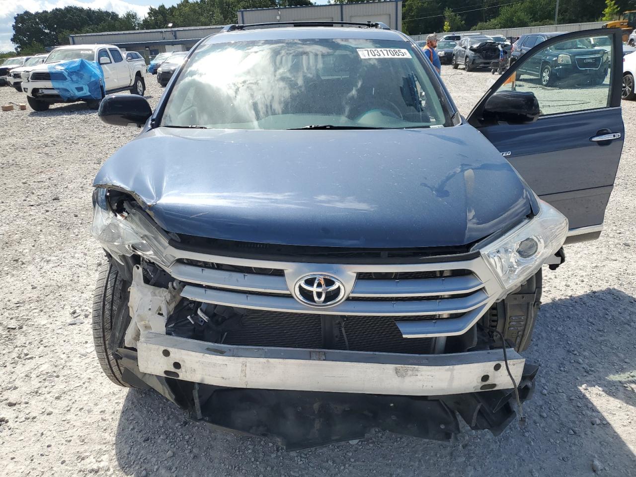 TOYOTA HIGHLANDER LIMITED