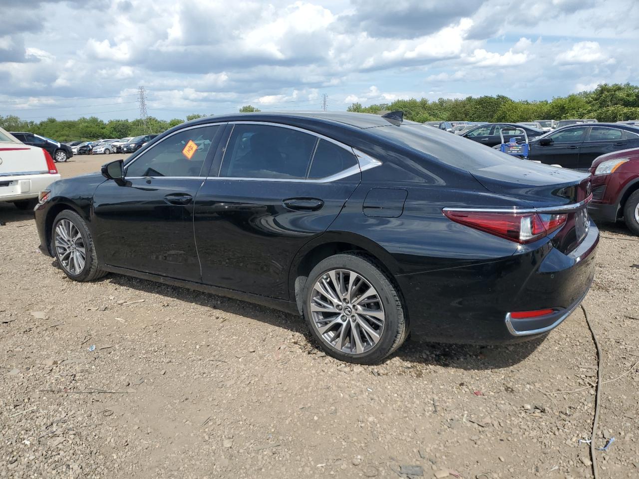 Lexus Es 250 Base Image 2