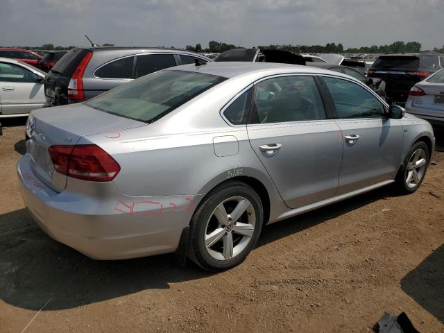 2015 VOLKSWAGEN PASSAT S 1VWAT7A33FC094831