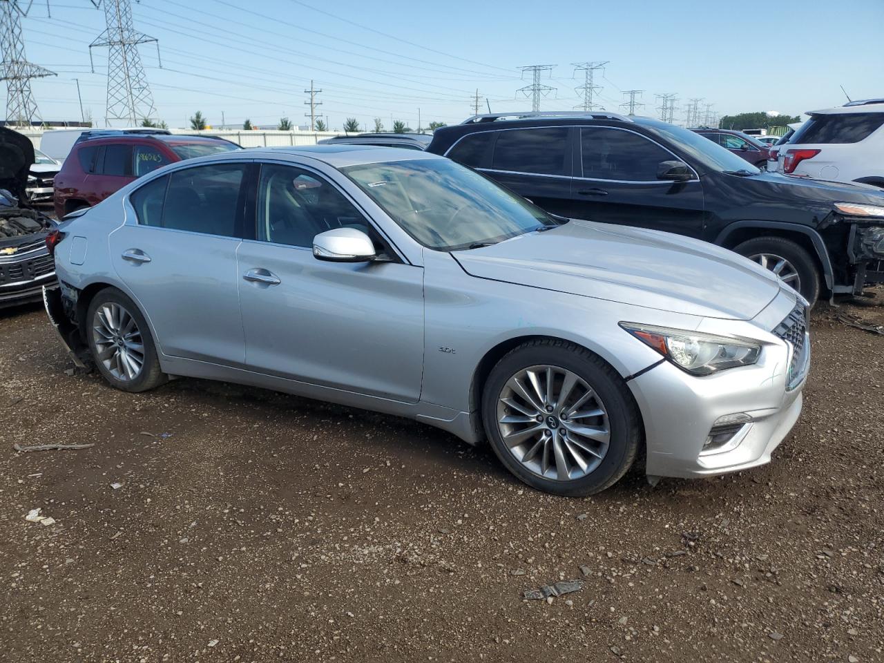 INFINITI Q50 LUXE