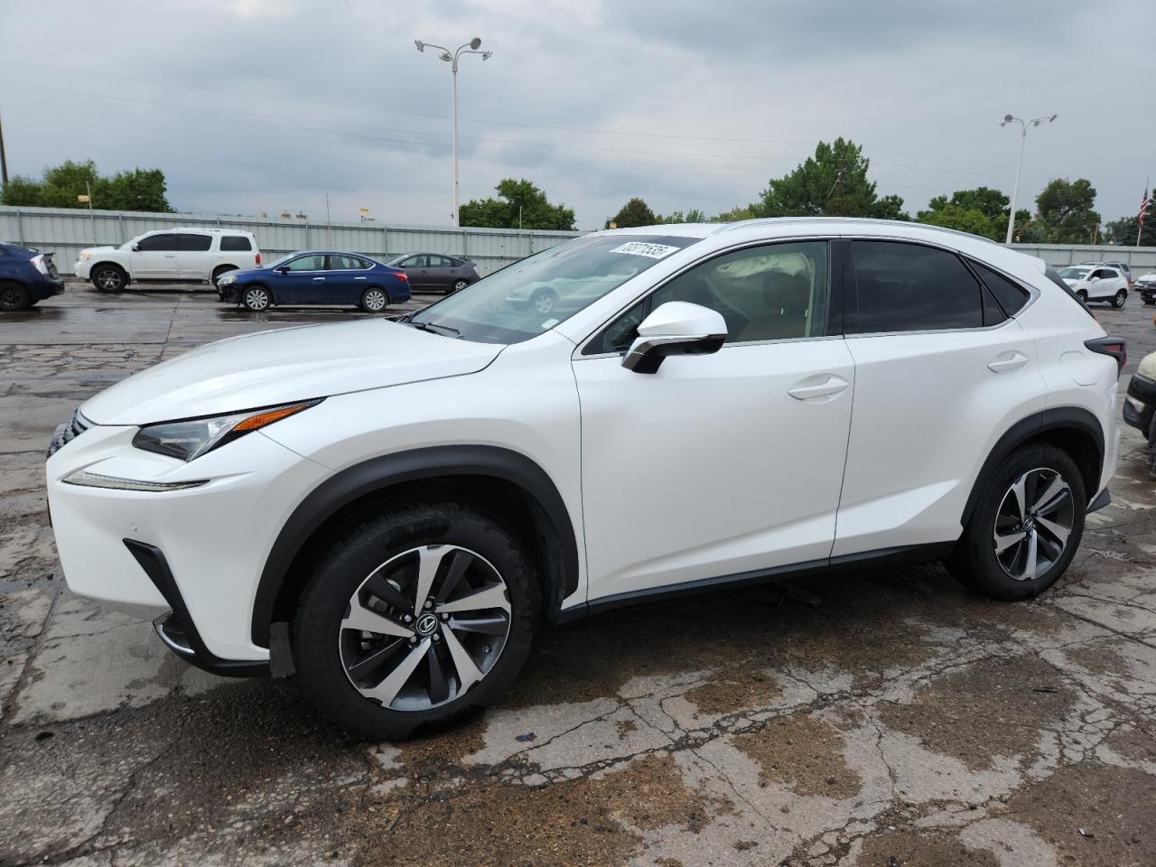 LEXUS NX 300 BASE