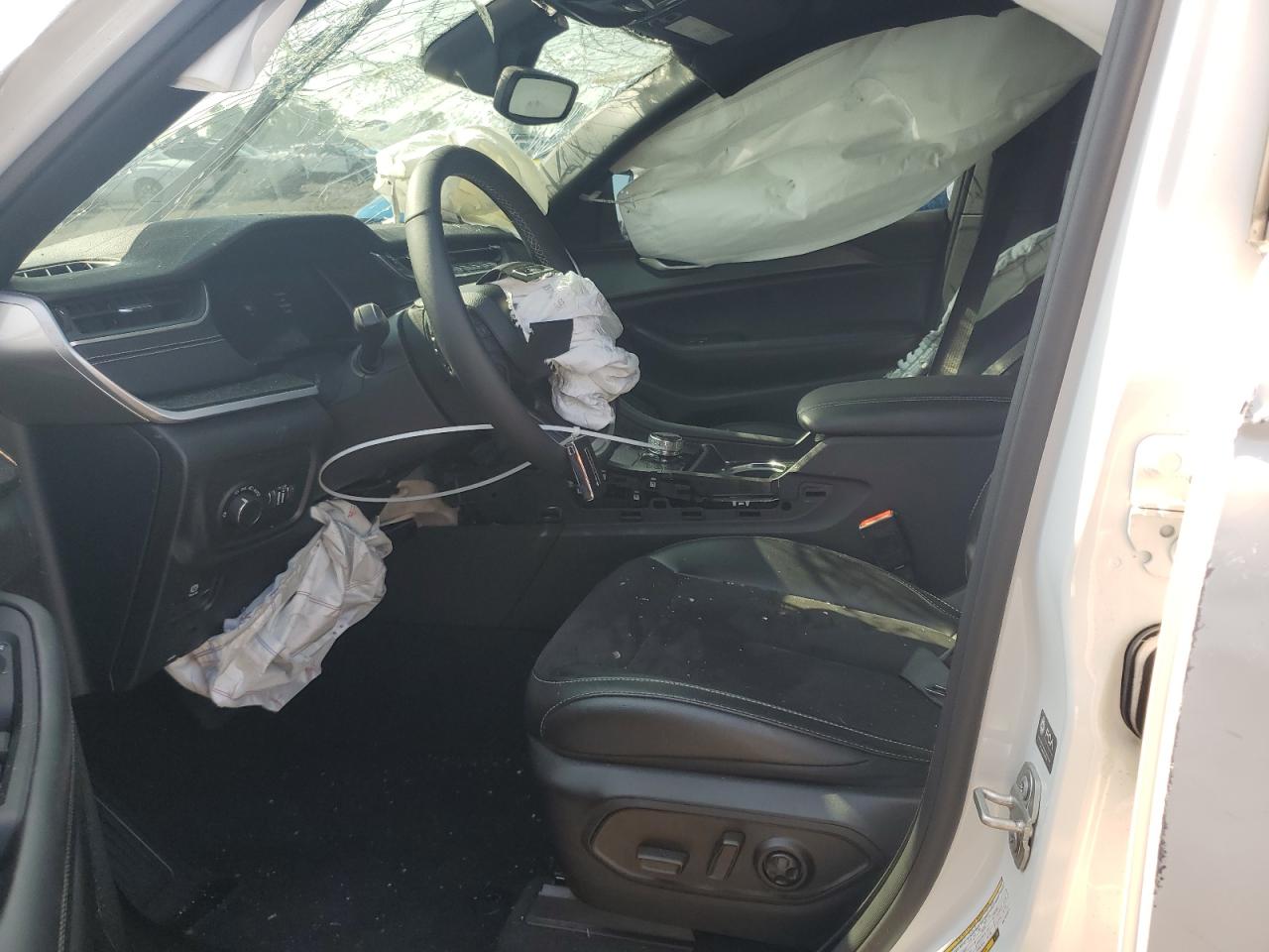 JEEP GRAND CHEROKEE LAREDO