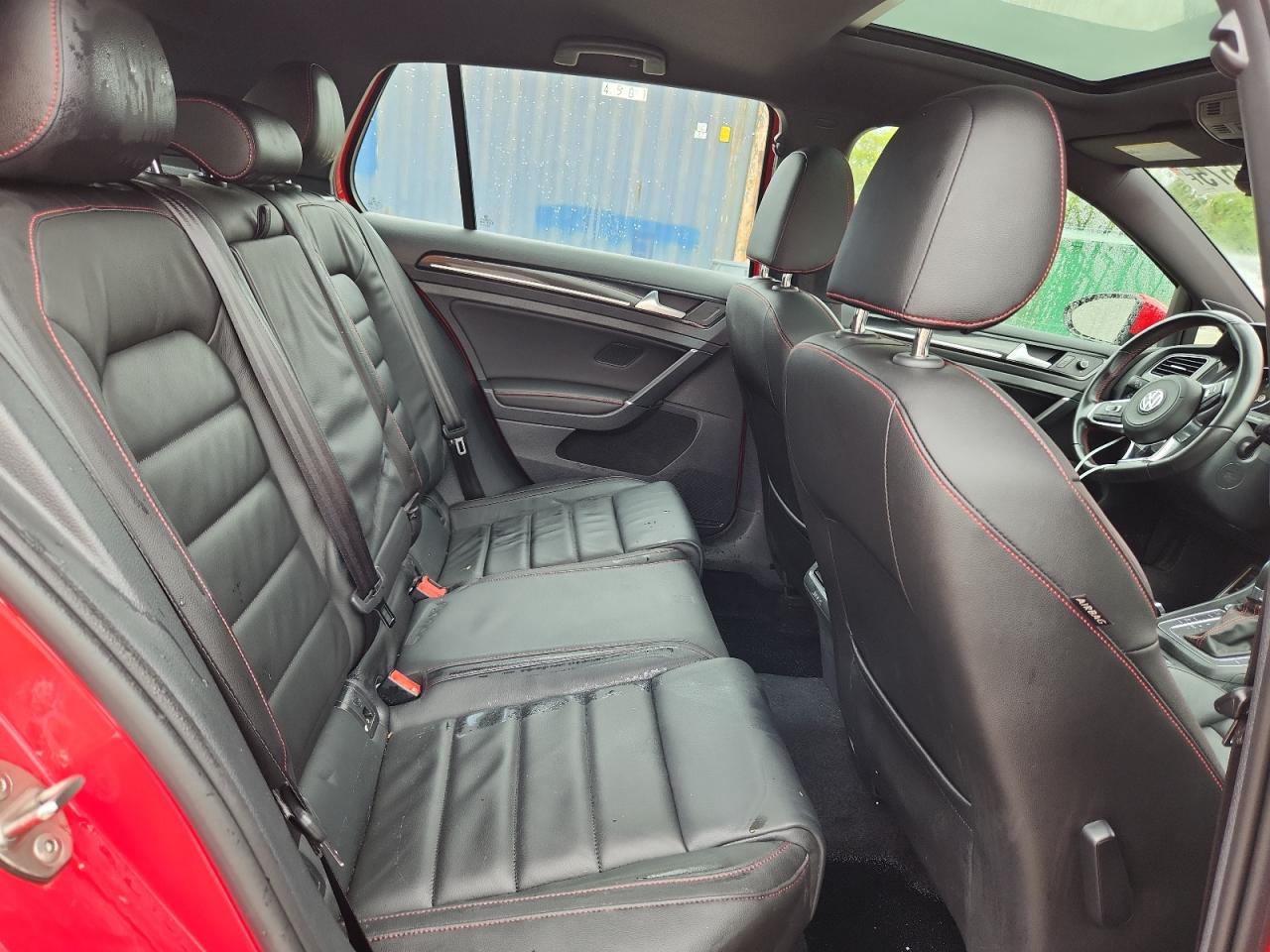 VOLKSWAGEN GOLF GTI S/SE