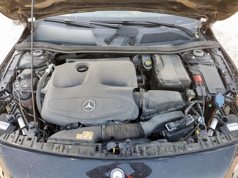 2018 MERCEDES-BENZ GLA 250 4M WDCTG4GB4JJ372292