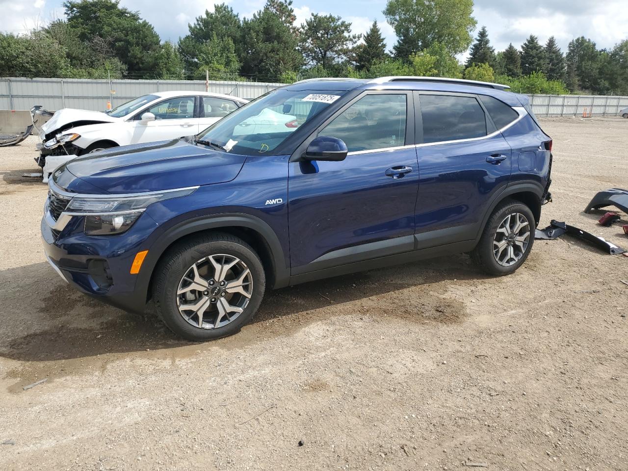 KIA SELTOS EX