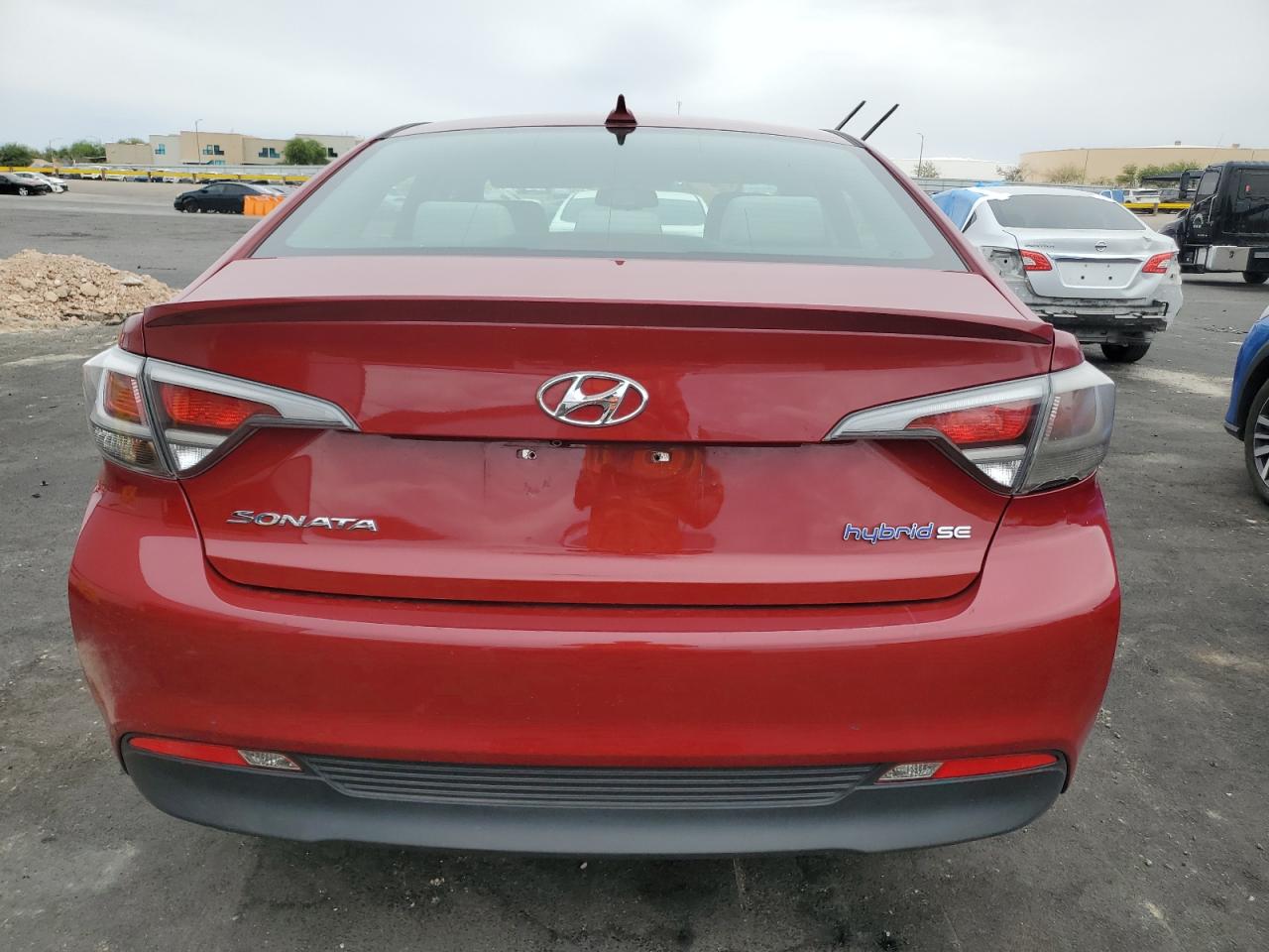 HYUNDAI SONATA HYBRID