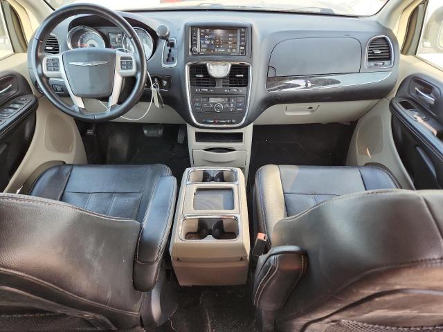 2015 CHRYSLER TOWN & COU - 2C4RC1BG3FR589252