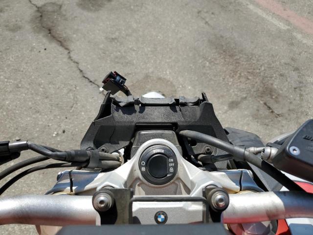 2021 BMW F 900 R WB10K1304M6E05230