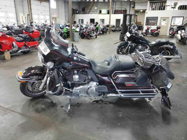 2011 HARLEY-DAVIDSON FLHTCU 1HD1FC416BB626035