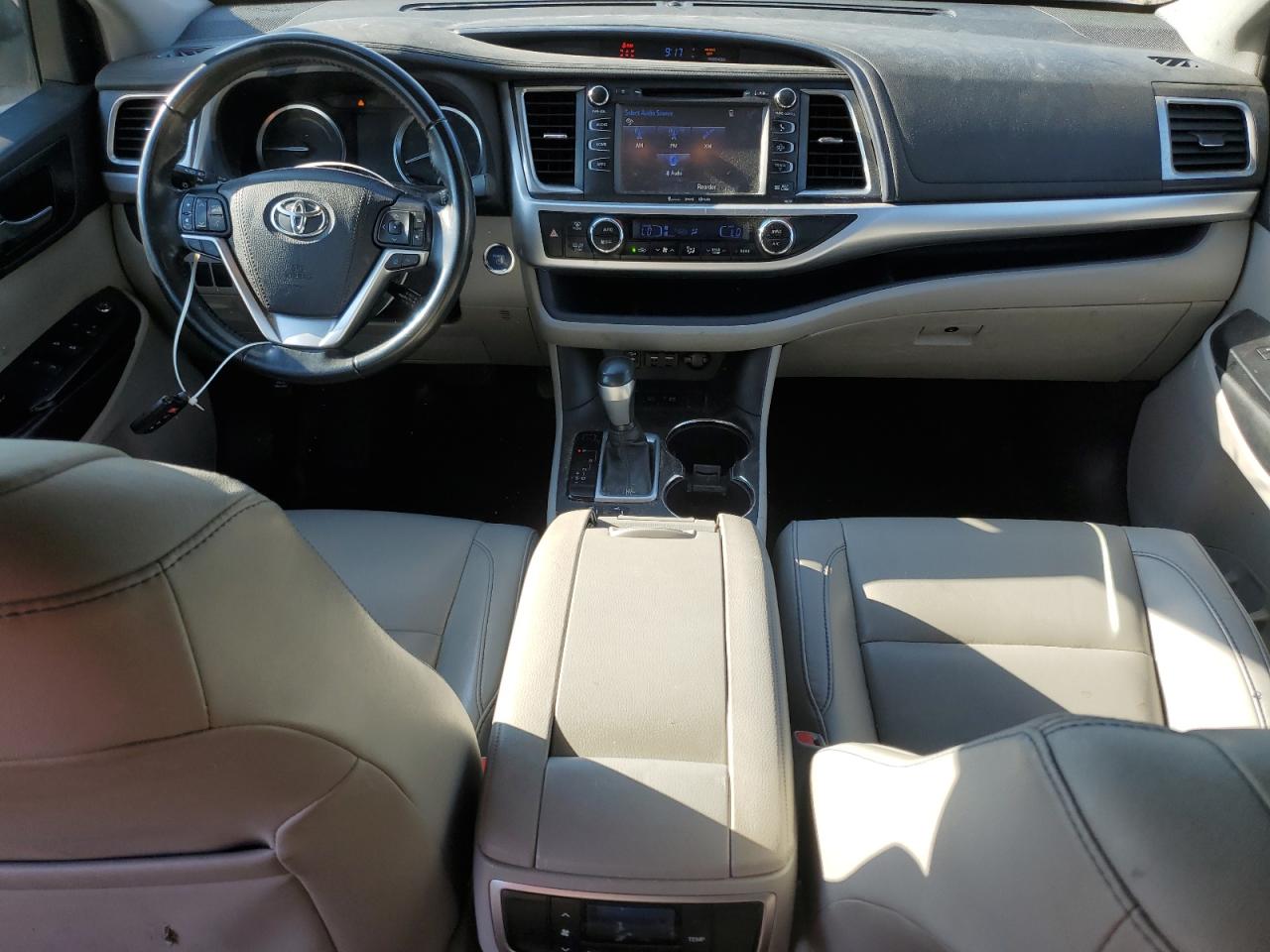 TOYOTA HIGHLANDER HYBRID