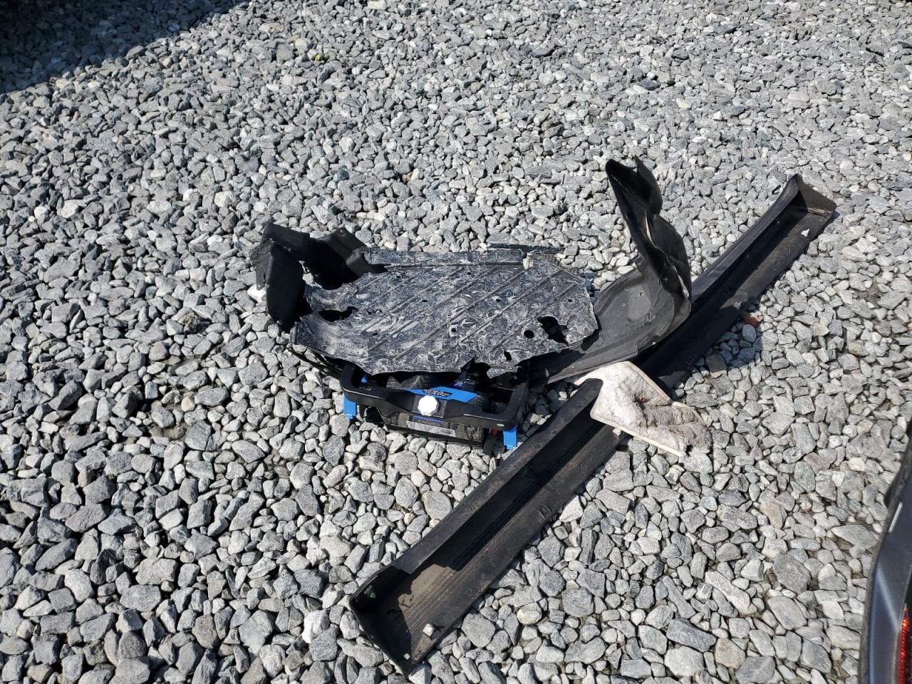 MITSUBISHI OUTLANDER ES