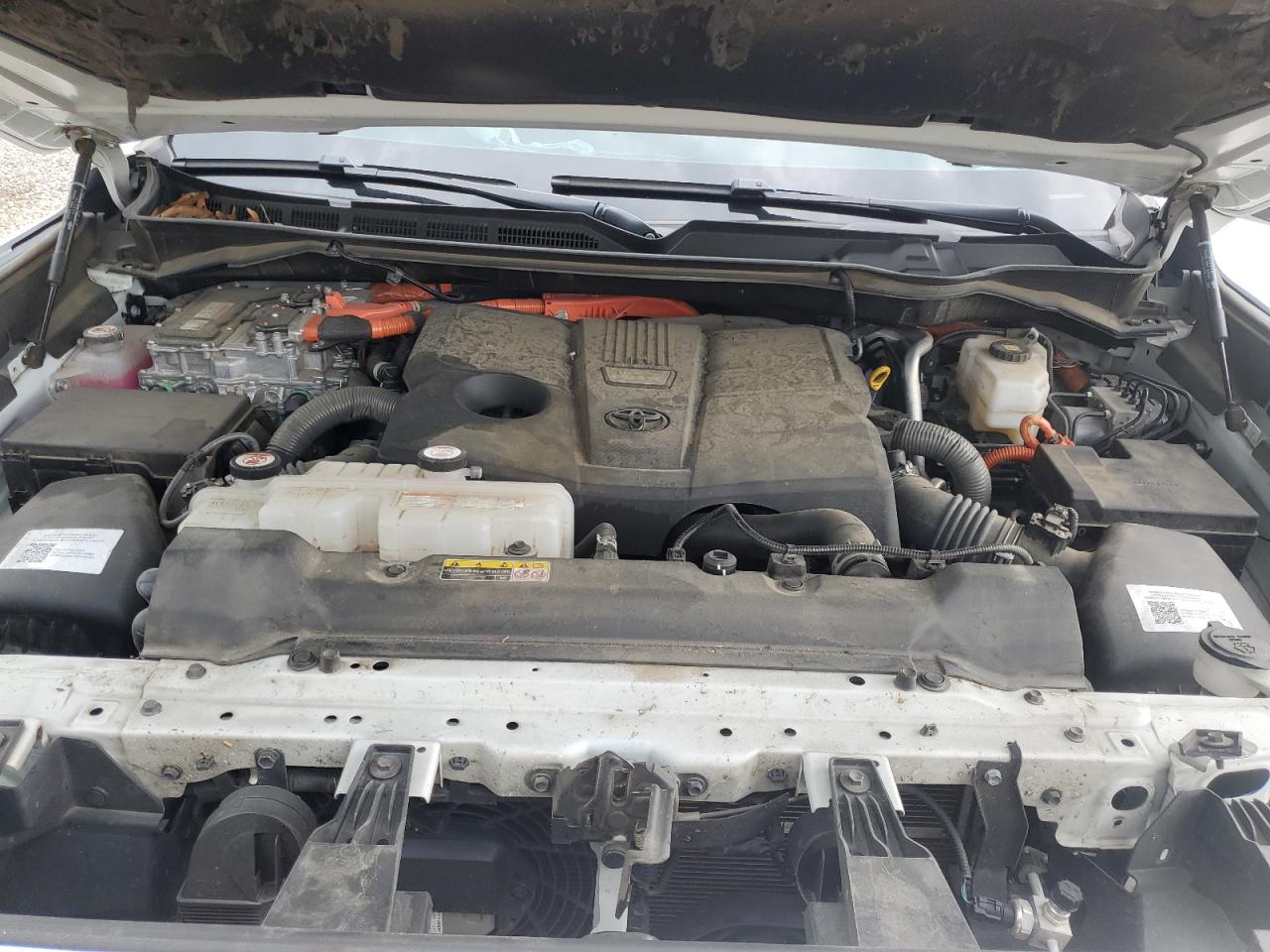 TOYOTA TUNDRA CREWMAX LIMITED