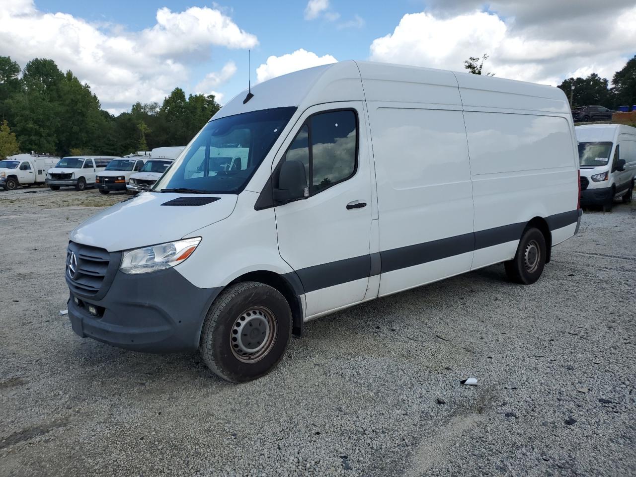MERCEDES-BENZ SPRINTER 2500