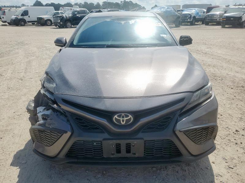 2021 TOYOTA CAMRY SE - 4T1G11AK6MU409325