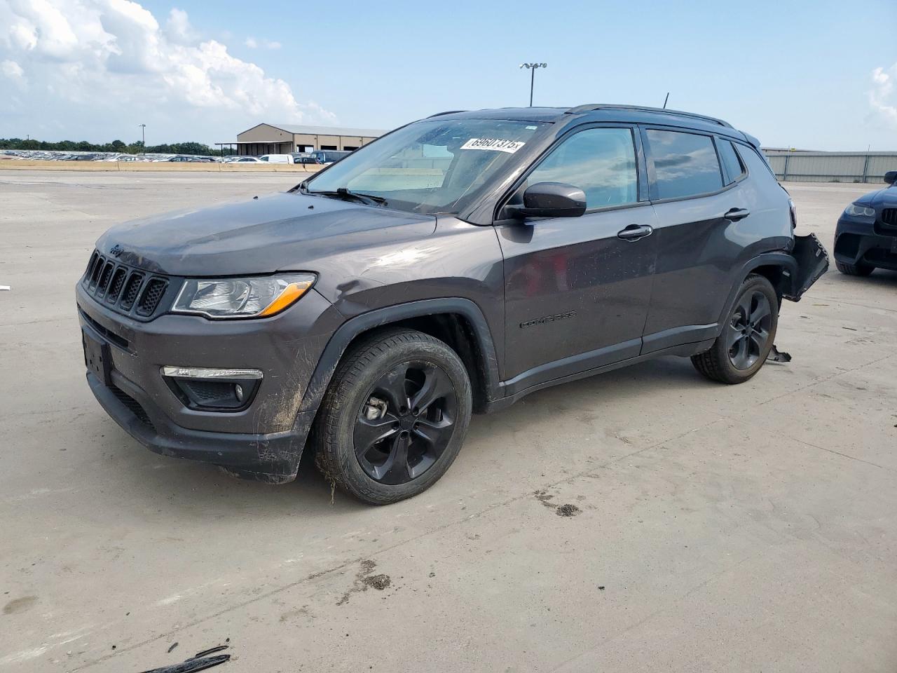  Salvage Jeep Compass