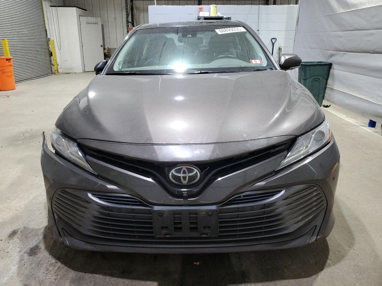 TOYOTA CAMRY XSE