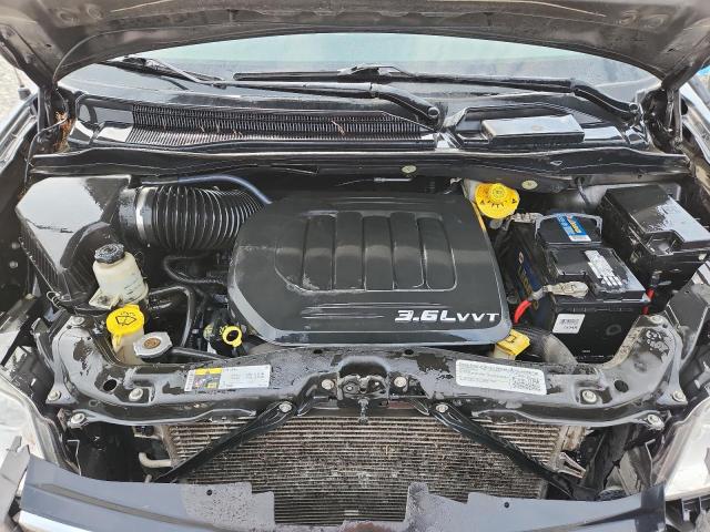 2015 CHRYSLER TOWN & COU - 2C4RC1BGXFR577194