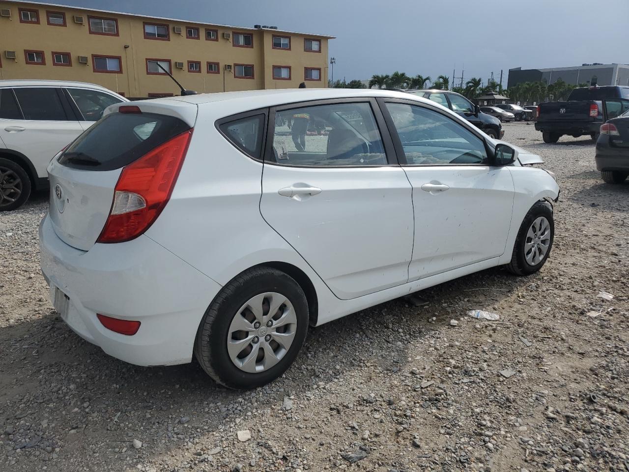 HYUNDAI ACCENT SE