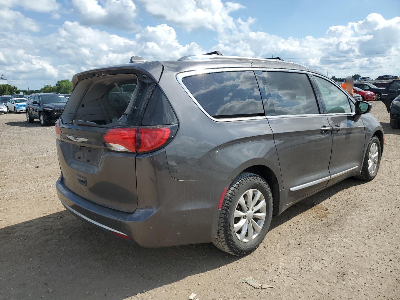 CHRYSLER PACIFICA TOURING L