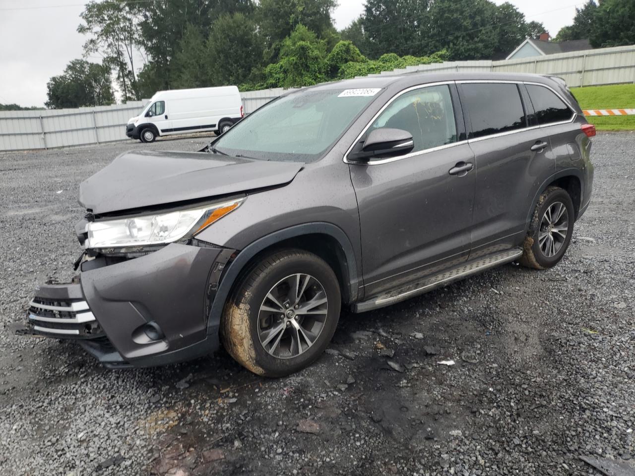 TOYOTA HIGHLANDER LE