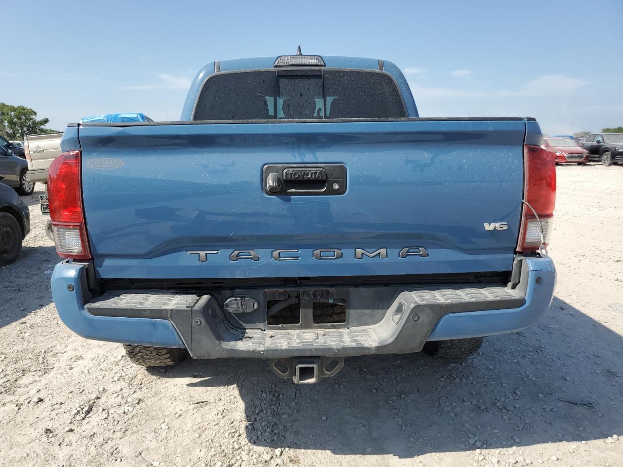 TOYOTA TACOMA DOUBLE CAB