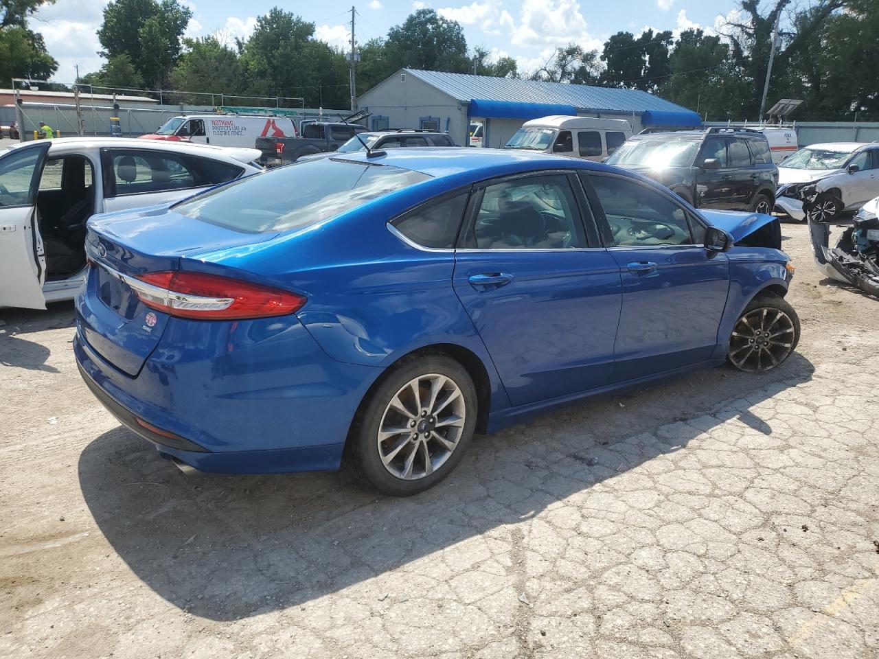 FORD FUSION SE